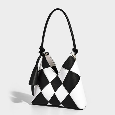 Niche Woven Patchwork Bag With A Large Capacity Perfect For Commuting Bucket-style Design